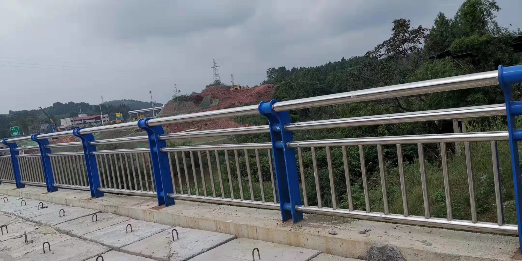 不銹鋼復(fù)合管護欄